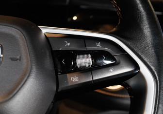 Подержанный автомобиль Geely Preface 2024 года (15 фото)