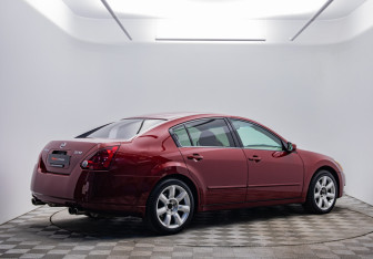 Подержанный автомобиль Nissan Maxima 2006 года (5 фото)