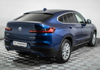 Подержанный автомобиль BMW X4 2019 года (5 фото)