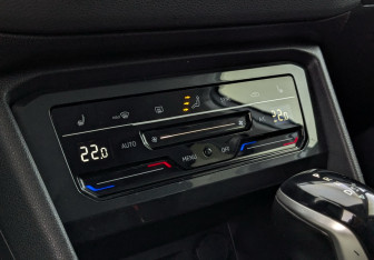 Подержанный автомобиль Volkswagen Tiguan 2021 года (14 фото)