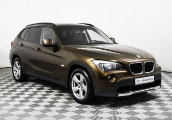 Подержанный автомобиль BMW X1 2011 года (3 фото)
