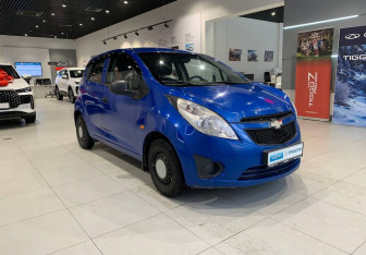 Подержанный автомобиль Chevrolet Spark 2012 года (3 фото)