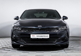 Подержанный автомобиль Kia K5 2021 года (2 фото)