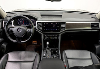 Подержанный автомобиль Volkswagen Teramont 2019 года (13 фото)