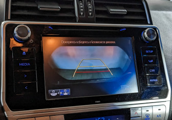 Подержанный автомобиль Toyota Land Cruiser Prado 2019 года (26 фото)