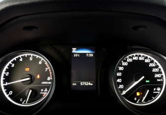 Подержанный автомобиль Toyota Camry Sedan 2020 года (13 фото)