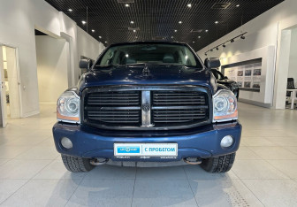 Подержанный автомобиль Dodge Durango 2005 года (2 фото)