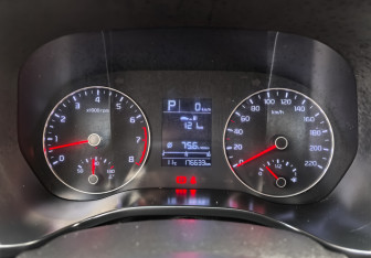 Подержанный автомобиль Kia Rio Hatchback 2021 года (16 фото)