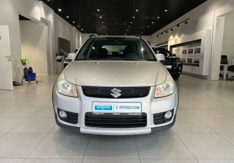 Подержанный автомобиль Suzuki SX4 Hatchback 2009 года (2 фото)