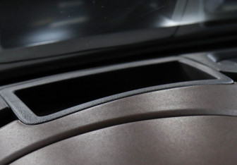 Подержанный автомобиль Genesis G80 2021 года (14 фото)