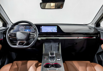 Подержанный автомобиль Omoda C5 2023 года (14 фото)