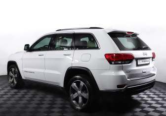 Подержанный автомобиль Jeep Grand Cherokee 2013 года (7 фото)