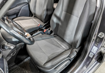 Подержанный автомобиль Kia Rio Hatchback 2021 года (18 фото)