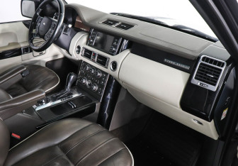 Подержанный автомобиль Land Rover Range Rover 2010 года (10 фото)