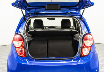 Подержанный автомобиль Ravon R2 2016 года (16 фото)