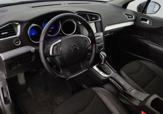 Подержанный автомобиль Citroen C4 Sedan 2020 года (8 фото)