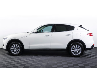 Подержанный автомобиль Maserati Levante 2018 года (8 фото)
