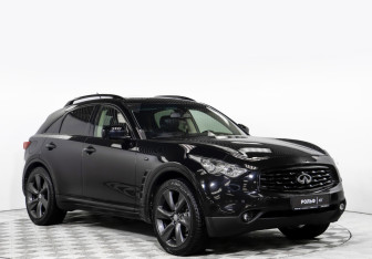 Подержанный автомобиль Infiniti FX 2009 года (2 фото)
