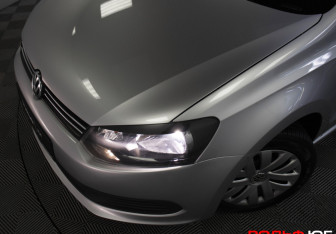 Подержанный автомобиль Volkswagen Polo Sedan 2012 года (22 фото)