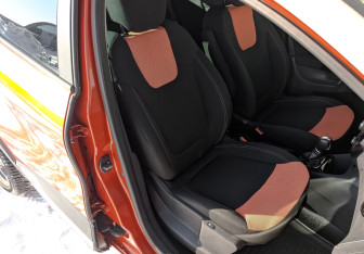 Подержанный автомобиль Renault Kaptur 2017 года (22 фото)