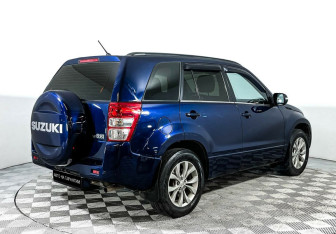 Подержанный автомобиль Suzuki Grand Vitara 2013 года (3 фото)