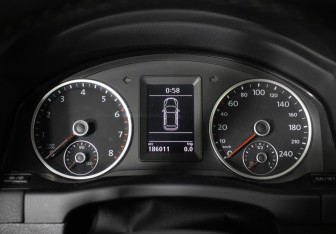 Подержанный автомобиль Volkswagen Tiguan 2013 года (12 фото)