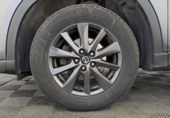 Подержанный автомобиль Mazda CX-5 2015 года (12 фото)