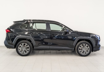 Новый Toyota RAV4 2025 (4 фото)
