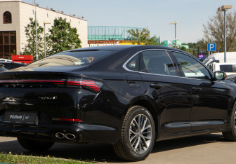 Подержанный автомобиль Geely Preface 2024 года (22 фото)