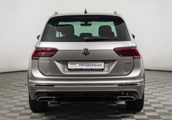 Подержанный автомобиль Volkswagen Tiguan 2018 года (6 фото)