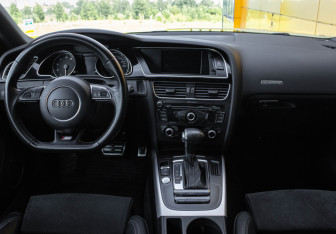 Подержанный автомобиль Audi A5 Liftback 2016 года (10 фото)