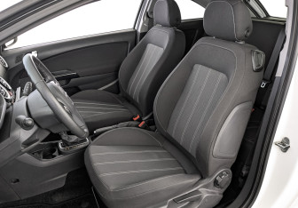 Подержанный автомобиль Opel Corsa 2012 года (20 фото)