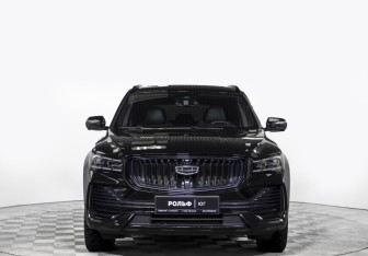 Подержанный автомобиль Geely Monjaro 2024 года (2 фото)