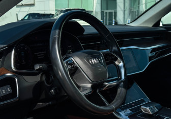 Подержанный автомобиль Audi A6 Sedan 2020 года (13 фото)