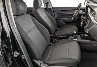 Подержанный автомобиль Kia Rio Hatchback 2021 года (22 фото)