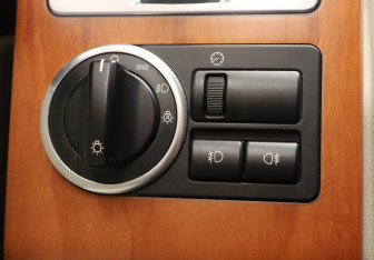 Подержанный автомобиль Land Rover Range Rover 2012 года (19 фото)