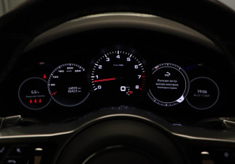 Подержанный автомобиль Porsche Cayenne 2021 года (10 фото)