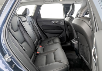 Новый Volvo XC60 2025 (12 фото)