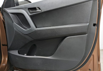 Подержанный автомобиль Hyundai Creta 2018 года (18 фото)