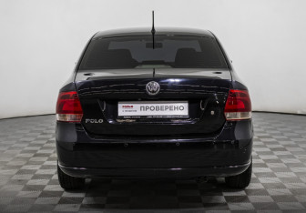 Подержанный автомобиль Volkswagen Polo Sedan 2014 года (6 фото)