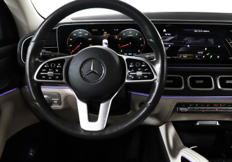 Подержанный автомобиль Mercedes-Benz GLE 2019 года (27 фото)
