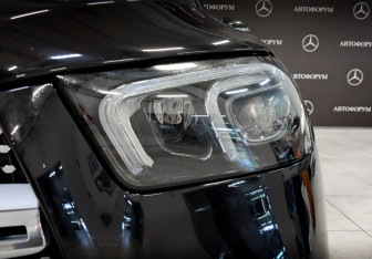 Подержанный автомобиль Mercedes-Benz GLE 2019 года (17 фото)