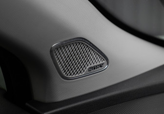 Подержанный автомобиль Omoda C5 2024 года (22 фото)