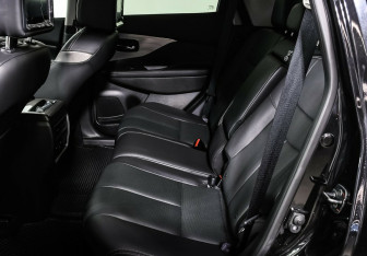 Подержанный автомобиль Nissan Murano Suv 2018 года (14 фото)