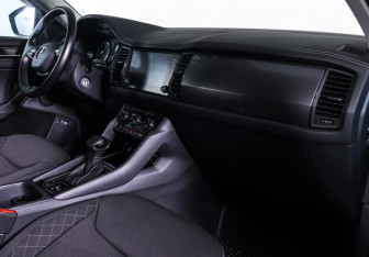 Подержанный автомобиль Skoda Kodiaq 2021 года (10 фото)