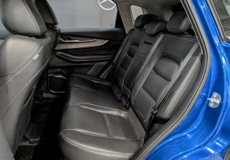 Подержанный автомобиль Exeed LX 2022 года (17 фото)