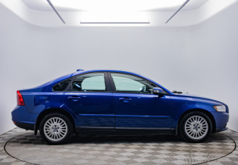 Подержанный автомобиль Volvo S40 2007 года (6 фото)