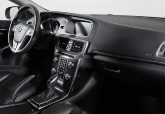 Подержанный автомобиль Volvo V40 Cross Country 2018 года (9 фото)