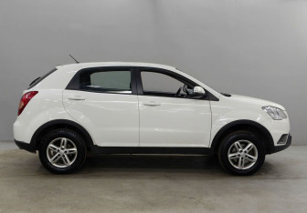 Подержанный автомобиль SsangYong Actyon 2013 года (4 фото)