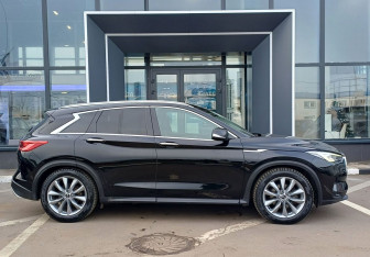 Подержанный автомобиль Infiniti QX50 2019 года (4 фото)